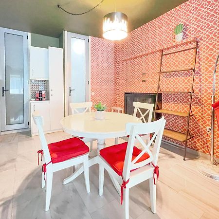 Loft 1 Bedroom Apartment In The Heart Of Athen Exterior foto